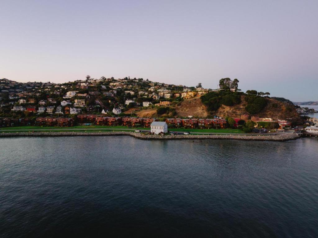 Marin Suites Hotel Corte Madera Exterior foto