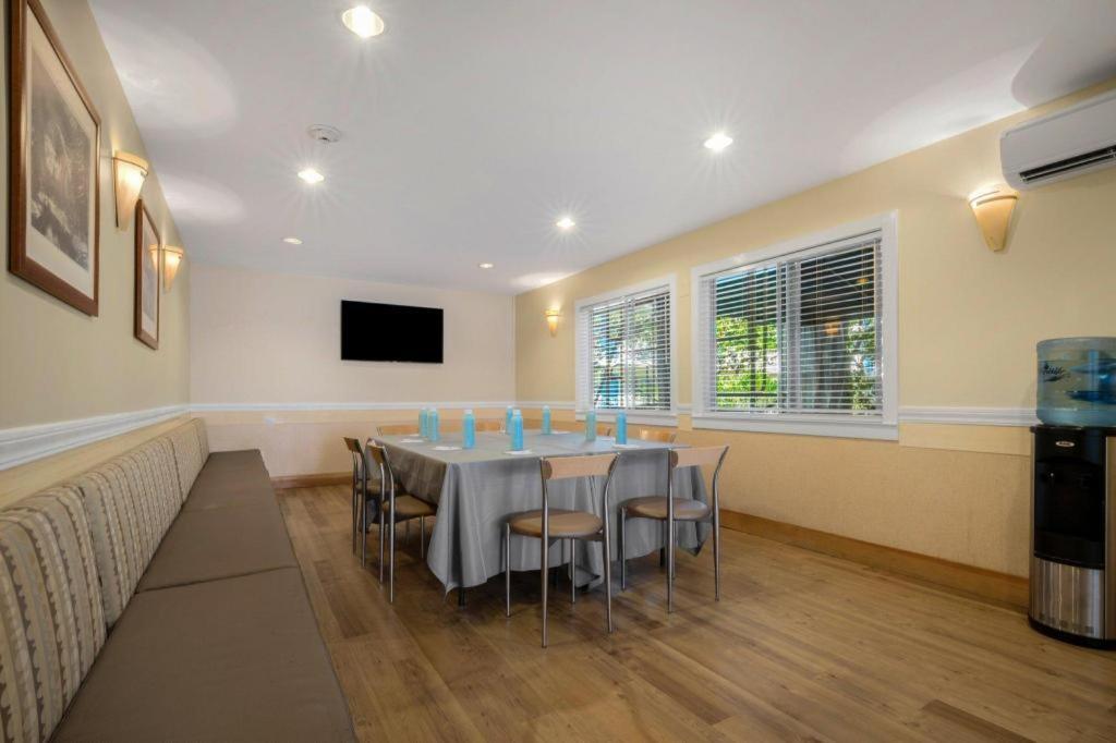 Marin Suites Hotel Corte Madera Exterior foto