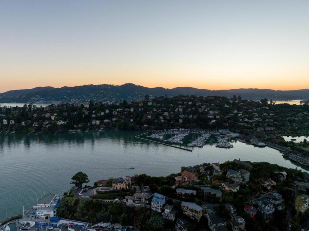 Marin Suites Hotel Corte Madera Exterior foto